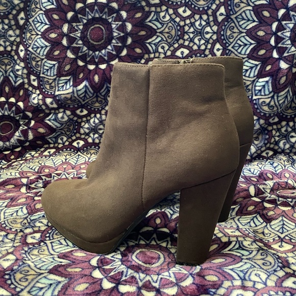 Forever 21 Shoes - Deep Gray Suede Ankle Booties US 7